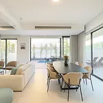 Sunrise Pearl - 2 Min Walk To Sirena Bay *