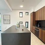 Sunrise Pearl - 2 Min Walk To Sirena Bay * Paralimni