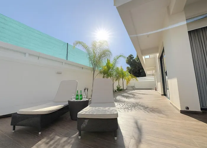 Sunrise Pearl - 2 Min Walk To Sirena Bay *