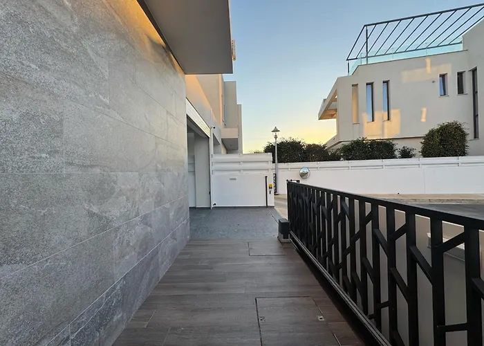 ヴィラ Sunrise Pearl - 2 Min Walk To Sirena Bay *