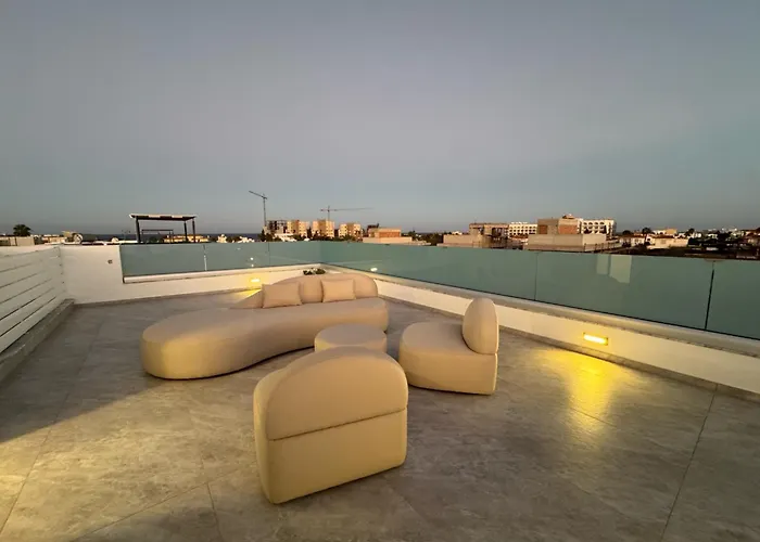 Sunrise Pearl - 2 Min Walk To Sirena Bay パラリムニ