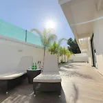 Sunrise Pearl - 2 Min Walk To Sirena Bay *