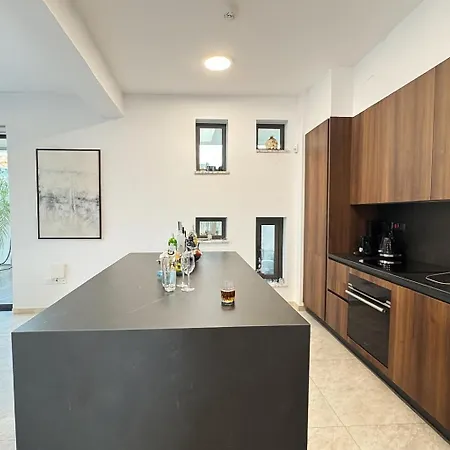 Sunrise Pearl - 2 Min Walk To Sirena Bay * Paralimni