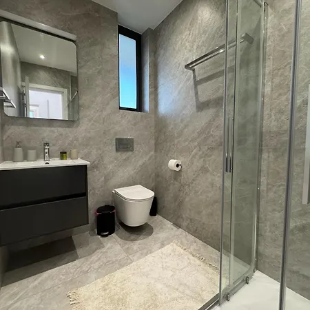 Sunrise Pearl - 2 Min Walk To Sirena Bay Villa