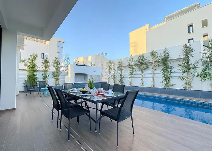 Villa Sunrise Pearl - 2 Min Walk To Sirena Bay Paralimni